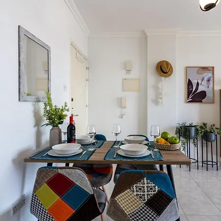 Apartment Sweet Retreat 2-br In Mackenzie Larnaca