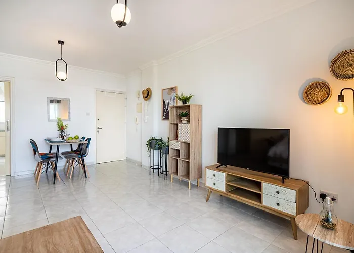 Sweet Retreat 2-br In Mackenzie *