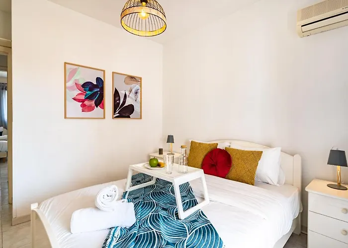 Sweet Retreat 2-br In Mackenzie Διαμέρισμα *