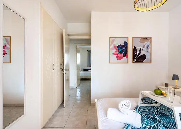 Sweet Retreat 2-br In Mackenzie Διαμέρισμα Λάρνακα